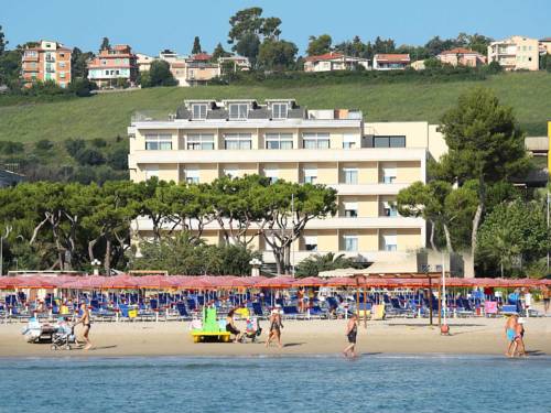 Giulianova Lido Italien Unterkunft Gutscheincode booking.com