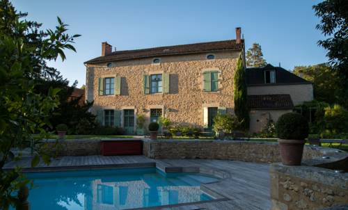 Lussac Les Châteaux France code promo hébergement booking.com